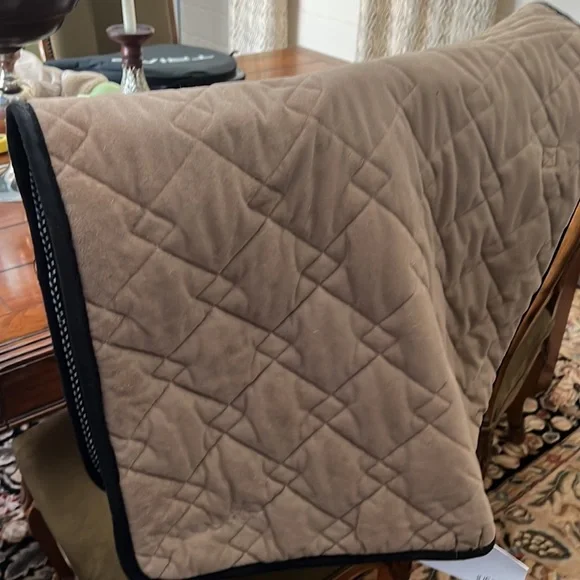 EUC FULL ROMA SADDLE PAD - Picture 3 of 3